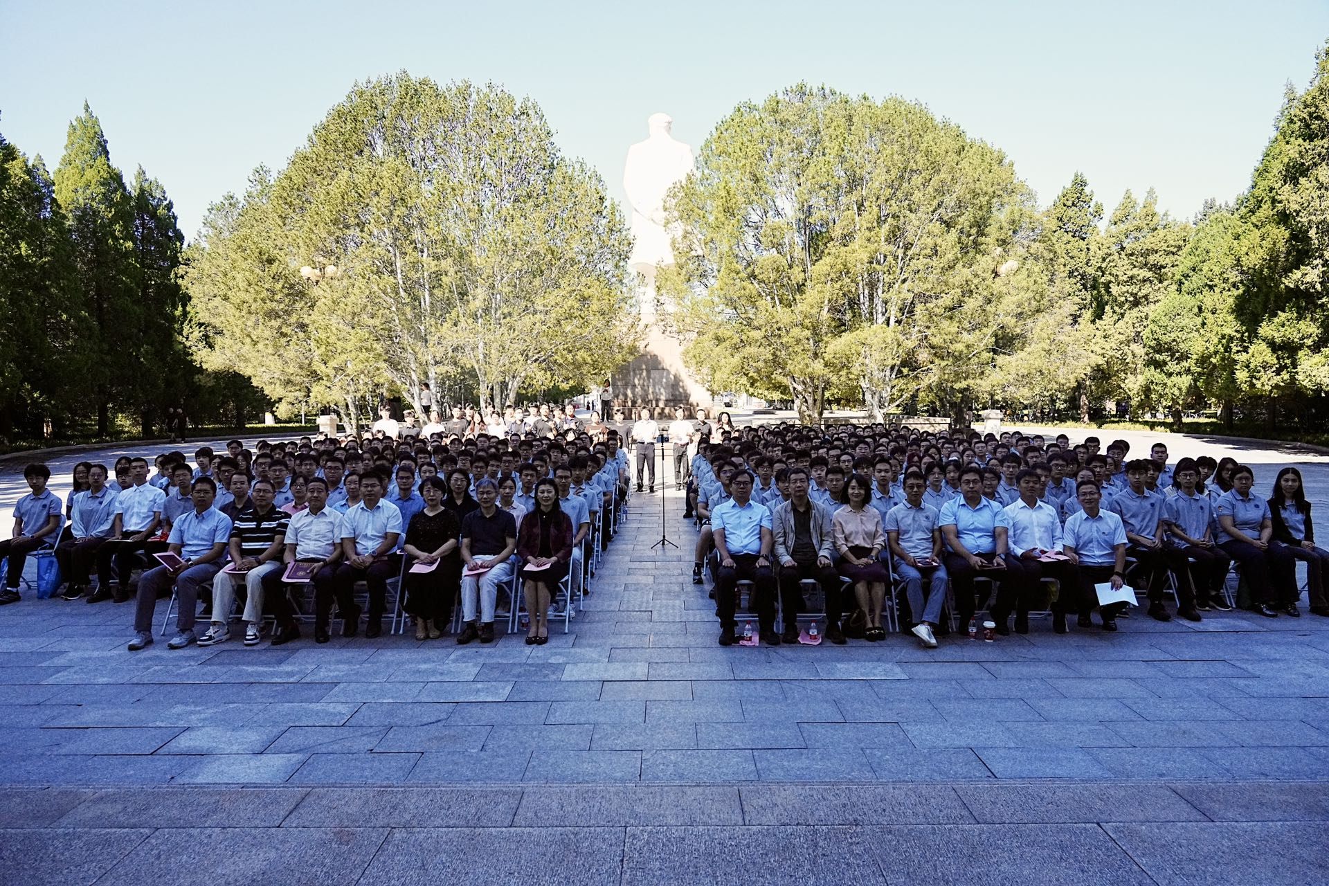 823ecbe7b7ce38e3d4f4888e59ac34fe.jpg